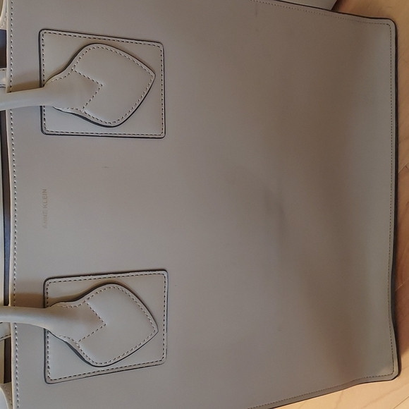 Anne Klein feaux leather tote bag - Picture 7 of 8